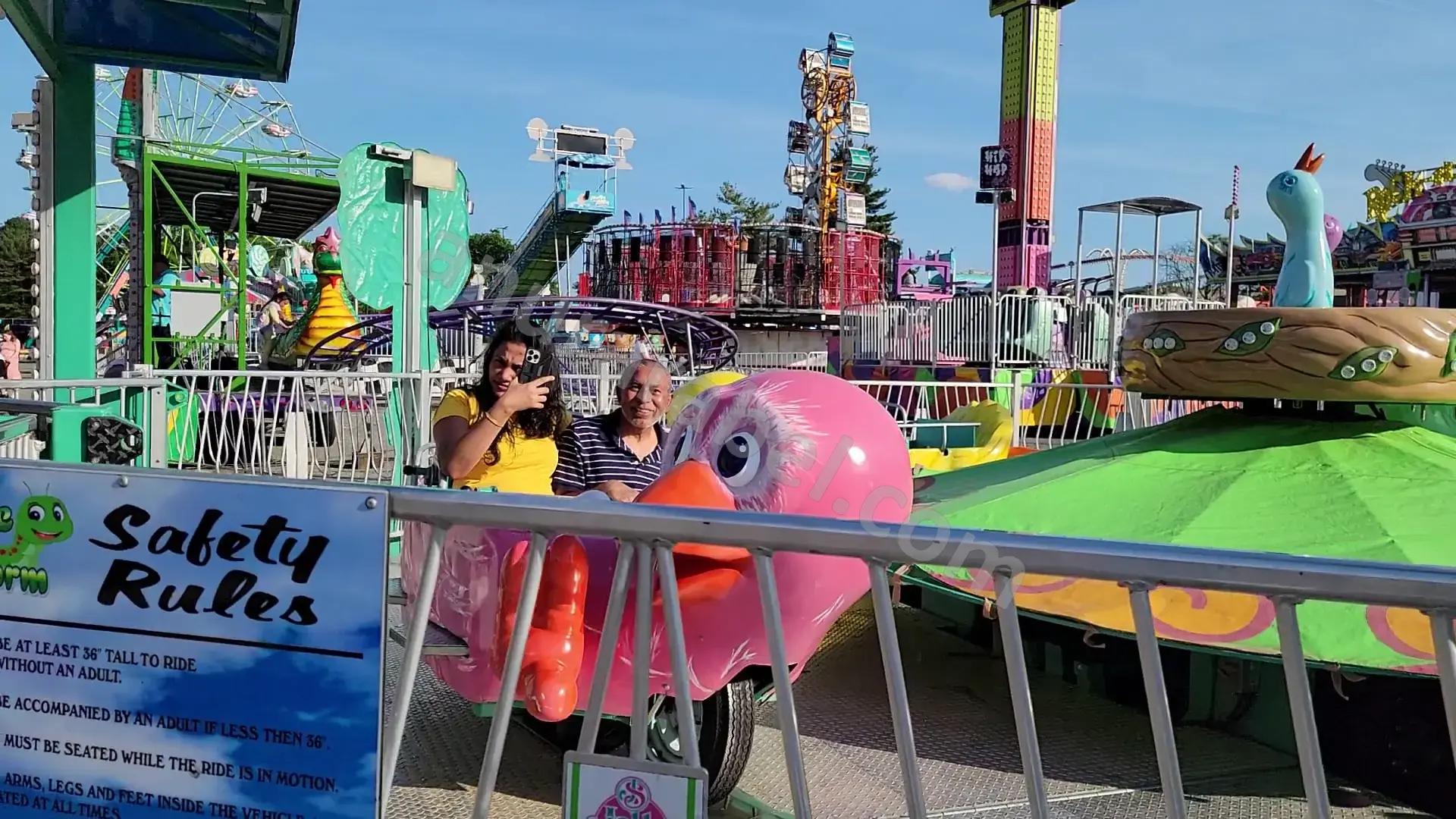 Anura, Ruwanthi, Chamara, and Jayamini at Jolly Carnival in Gaithersburg, Maryland