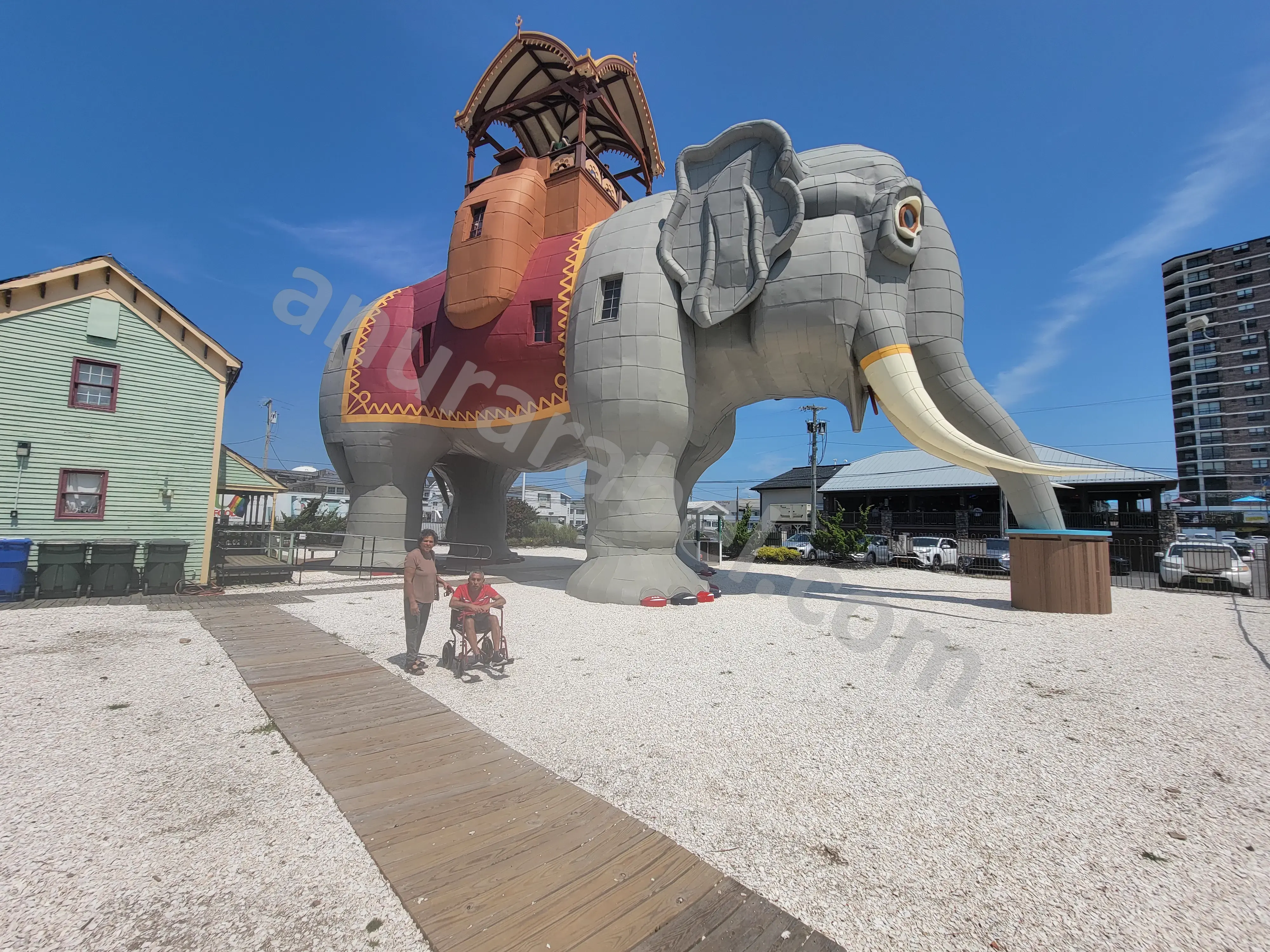 Anura with Jayamini, Chamara, and Ruwanthi at Lucy The Elephant in New Jersey